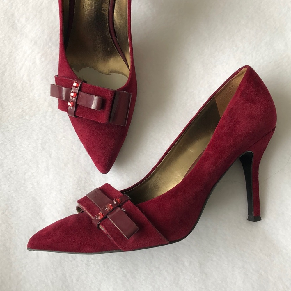 Nine West Pointed Toe Heels 👠